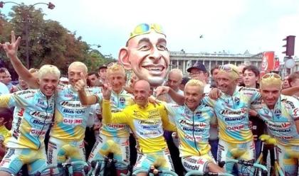 Immagine News - ciclismo-20-anni-senza-marco-pantani-il-ricordo-di-fabiano-fontanelli-indimenticabile-il-giro-donore-su-le-champs-lyses-a-parigi-nel-98