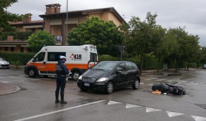 Immagine News - scooter-contro-auto-ferito-17enne