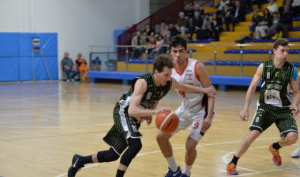 Immagine News - basket-b-faenza--quinta-e-nei-play-off-trova-firenze