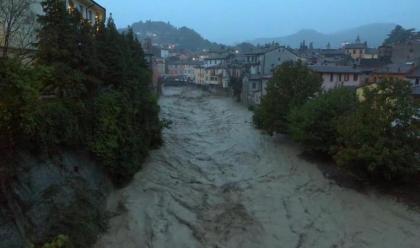 Immagine News - maltempo-esondazioni-ed-evacuazioni-da-modigliana-a-casola-da-faenza-a-cesena-la-pioggia-non-da-tregua