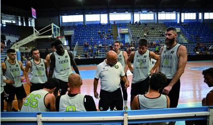 Immagine News - basket-b-nazionale-blacks-faenza-dalla-rivoluzione-al...-nuovo-girone-un-inizio-brutale-sar-bagarre-per-i-playoff