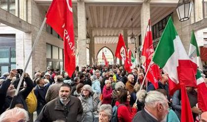 Immagine News - a-ferrara-aperta-la-prima-sede-di-forza-nuova-in-regione-proteste-di-anpi-e-altre-associazioni