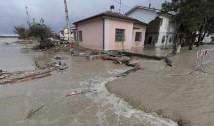 alluvione-bassa-romagna-domani-scuole-e-servizi-aperti.-resta-attiva-lordinanza-di-evacuazione-a-traversara-e-borghetto