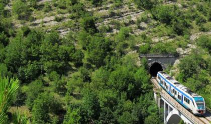 Immagine News - treni-ha-riaperto-nel-primo-pomeriggio-di-marted-la-linea-ferroviaria-tra-faenza-e-marradi