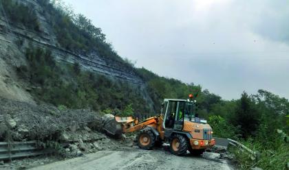 collina-luovi-problemi-avvenuti-a-brisighella-riolo-casola-e-modigliana-con-frane-rii-esondati-e-strade-chiuse