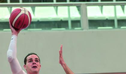 Immagine News - basket-b-nazionale-un-derby-speciale-per-casoni-a-latina-ritrovo-giancarli-che-bella-sfida-per-ravenna