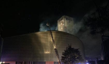 Immagine News - imola-incendio-alla-centrale-di-cogenerazione-di-hera-vigili-del-fuoco-al-lavoro