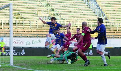 Immagine News - calcio-d-il-ravenna-e-le-5-squadre-in-4-punti-regna-lequilbrio-verso-il-titolo-dinverno