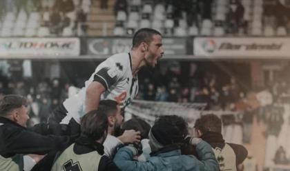 Immagine News - calcio-b-il-cesena-torna-alla-vittoria-2-1-al-cosenza-e-quarto-posto-ma-perde-shpendi-per-infortunio