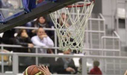 Immagine News - basket-b2--lacmar-ravenna-sbanca-rimini-75-69-e-fa-19-vittorie-di-fila