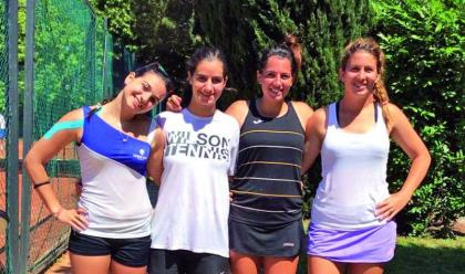 Immagine News - tennis-b-faenza-al-femminile-vicina-alla-serie-a