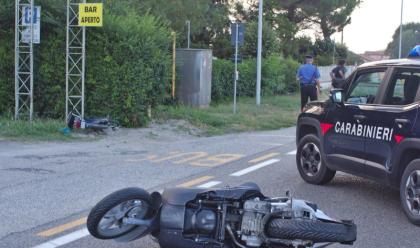 Immagine News - fosso-ghiaia-scontro-tra-scooter-feriti-un-36enne-ed-un-37enne