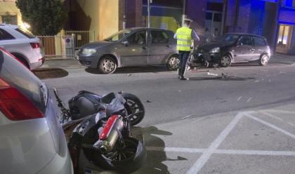 Immagine News - ravenna-scooter-contro-bici-due-feriti-in-ospedale