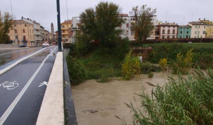 Immagine News - maltempo-frane-in-emilia-allerta-rossa-per-i-fiumi-anche-in-romagna