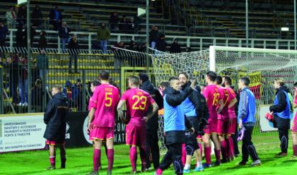 Immagine News - calcio-c-difesa-colabrodo-e-troppe-sconfitte-il-ravenna-deve-risolvere-due-problemi