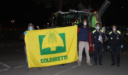 Immagine News - coronavirus-i-trattori-degli-agricoltori-della-coldiretti-mobilitati-per-sanificare-le-strade