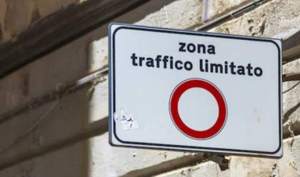 Immagine News - ravenna-con-il-contrassegno-r-per-la-ztl-si-potr-parcheggiare-in-qualunque-zona-con-parcometro