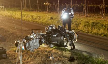 Immagine News - lugo-43enne-esce-di-strada-con-moto