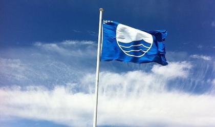 Immagine News - spiagge-confermate-sette-bandiere-blu-in-romagna-da-cervia-a-cattolica