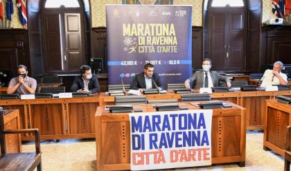 Immagine News - podismo-presentata-la-maratona-di-ravenna-citt-darte-si-correr-regolarmente-l8-novembre