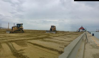Immagine News - cervia-la-coop-bagnini-ha-realizzato-la-duna-di-sabbia-invernale-lunga-9-km