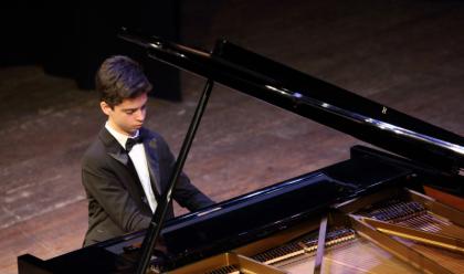 lugo-alessandro-koebler-secondo-al-franz-liszt-center-international-piano-competition