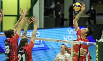 Immagine News - volley-prima-gara-senza-punti-per-la-consar-sconfitta-da-milano