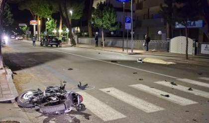 Immagine News - milano-marittima-incidente-mortale-per-un-giovane-motociclista-ferita-una-ragazza