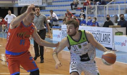 basket-b-la-rekico-annienta-bernareggio-e-mercoledi-si-gioca-la-qualificazione-in-gara5