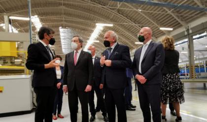 il-premier-draghi-in-emilia-romagna-con-bonaccini-visita-al-distretto-ceramico-col-faentino-savorani-di-confindustria