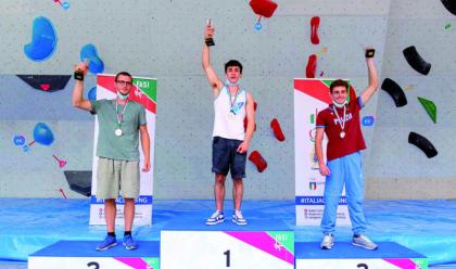 Immagine News - arrampicata-sportiva-il-faentino-placci--campione-italiano-boulder