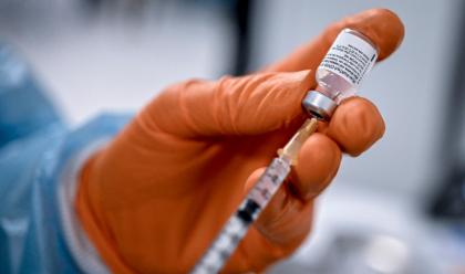 Immagine News - covid-i-medici-di-base-chiamano-gli-over-60-ancora-non-vaccinati