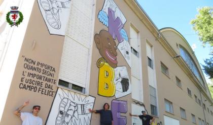 Immagine News - faenza-a-simo-balla-e-black-mamba-due-murales-per-celebrare-il-basket-sabato-4-linaugurazione-con-belinelli