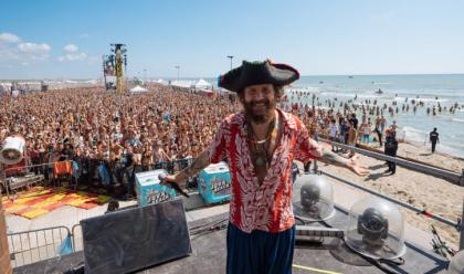 Immagine News - a-marina-di-ravenna-una-data-del-jova-beach-party-2022