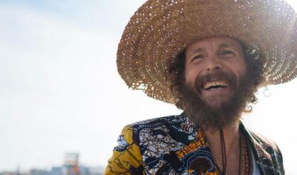 Immagine News - a-marina-di-ravenna-due-date-del-jova-beach-party-l8-e-9-luglio-jovanotti-una-spiaggia-bellissima