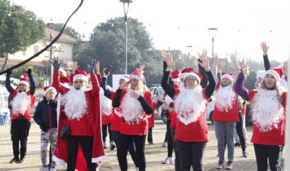 Immagine News - pinarella-domenica-19-torna-la-christmas-run-da-piazza-premi-nobel