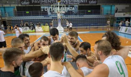 Immagine News - basket-una-vittoria-e-una-sconfitta-per-faenza-sorridono-i-raggisolaris-cade-le-work