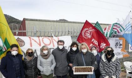 marradi-vertenza-italcanditi-la-visita-al-presidio-dei-lavoratori-di-massimo-isola-presidente-unione-romagna-faentina