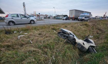 Immagine News - ravenna-scooter-contro-auto-44enne-al-bufalini