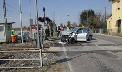 Immagine News - lugo-ultra-ottantenne-muore-schiantandosi-in-auto-contro-un-passaggio-a-livello