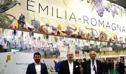 Immagine News - vinitaly-emilia-romagna-protagonista-tante-aziende-presenti-che-puntano-allexport