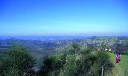 Immagine News - collina-un-percorso-al-fresco-da-faenza-alla-colla-lungo-il-505-60-km-16-ore-1.200-m-di-dislivello