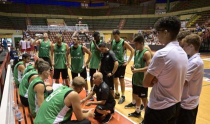 Immagine News - basket-b-blacks-faenza--la-stagione-pi-enigmatica-serve-tempo-per-decifrare-il-girone