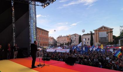 Immagine News - manifestazione-per-la-pace-a-roma-tanti-partecipanti-della-cgil-ravennate