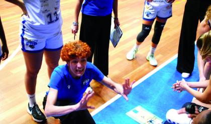 Immagine News - basket-a1-donne-e-work-faenza-da-ragusa-a...-ragusa-il-primo-anno-da-coach-di-simona-ballardini