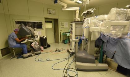 Immagine News - sanit-in-romagna-dallo-ior-300mila-euro-in-due-anni-per-la-chirurgia-robotica
