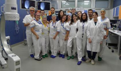 Immagine News - imola-sacmi-dona-al-reparto-di-gastroenterologia-un-nuovo-elettrobisturi-high-tech