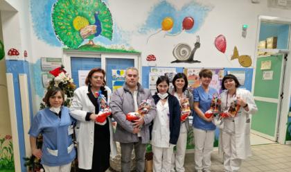 Immagine News - ravenna-calze-della-befana-donate-a-pediatria