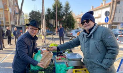 Immagine News - cesena-al-via-il-mercatino-dei-prodotti-agricoli-in-piazza-dei-partigiani