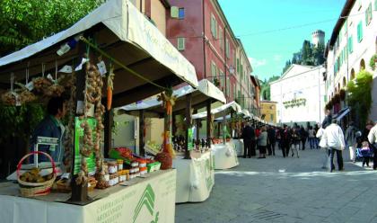 Immagine News - brisighella-proseguono-gli-appuntamenti-di-primavera-nel-borgo-fino-al-7-maggio